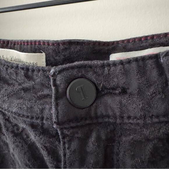 Pilcro and The Letterpress Anthropologie Serif Textured Jeans Black stretch zip - Picture 6 of 12